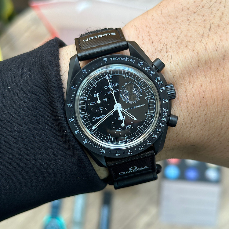 خرید امگا مون سواچ کرنوگراف