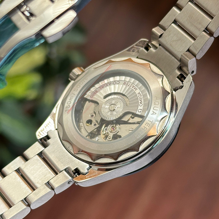 امگا اتوماتیک