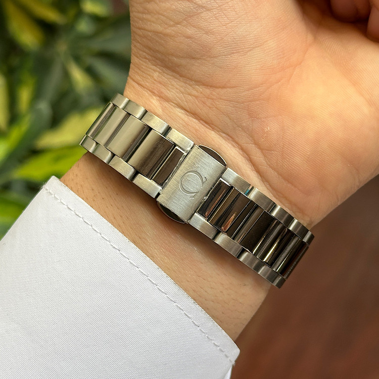 ساعت بند استیل