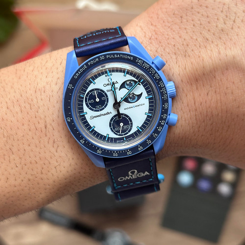 امگا بلو مون سواچ