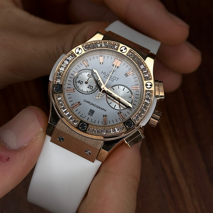 خرید ساعت هابلو زنانه ومردانه