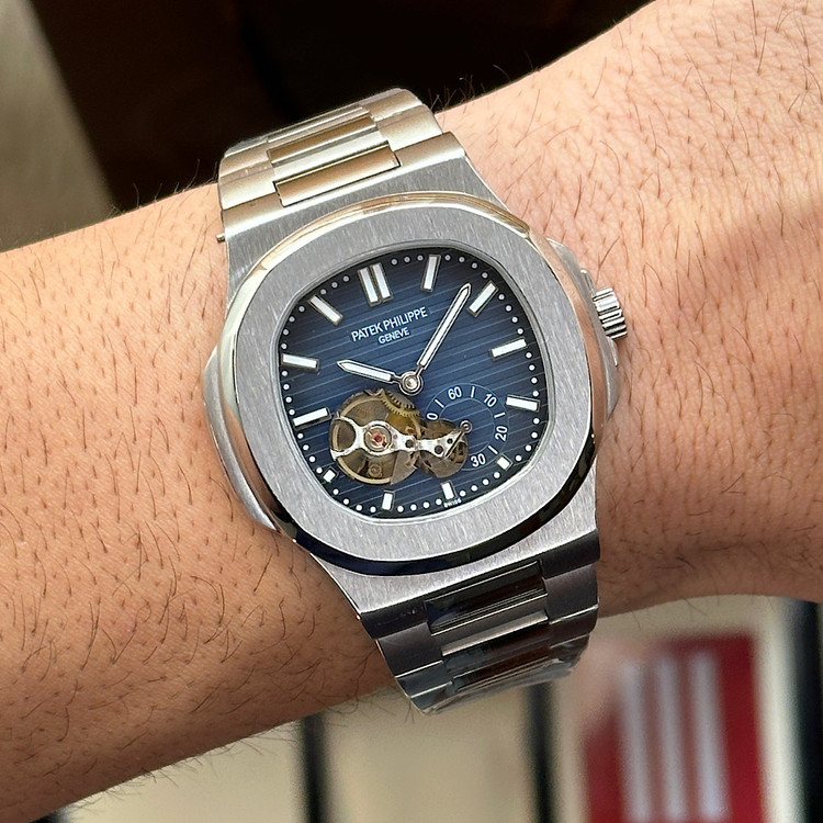 ساعت مردانه پتک فیلیپ ناتیلوس مدل توربیلون بند استیل اتوماتیک