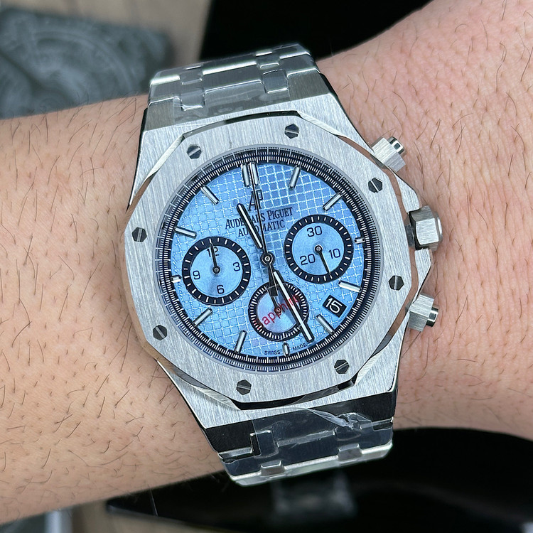 ساعت مردانه اودمارپیگه مدل کرنوگراف